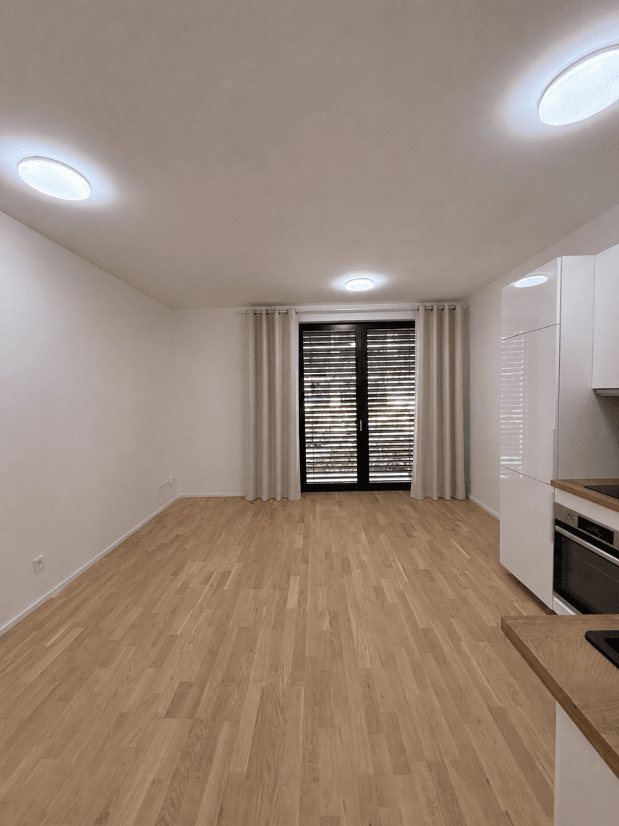 Prenájom bytu 1-izbový 34 m², Roháčova, Praha, Praha Prenájom bytu 1-izbový 34 m², Roháčova, Praha, Praha
