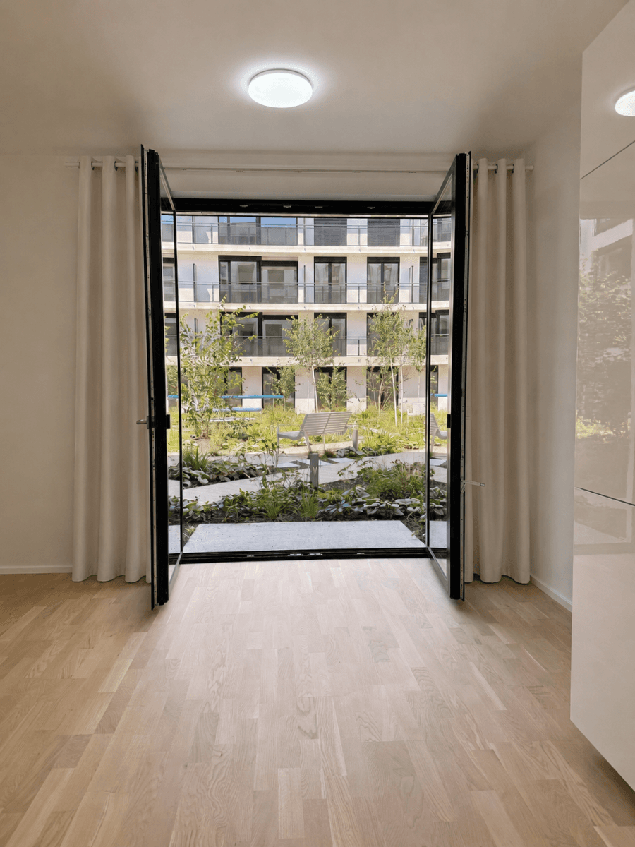 Prenájom bytu 1-izbový 34 m², Roháčova, Praha, Praha Prenájom bytu 1-izbový 34 m², Roháčova, Praha, Praha