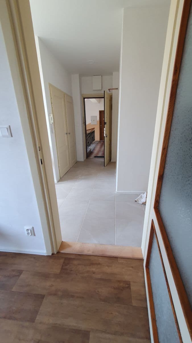Prenájom bytu 2-izbový 70 m², Vrchlického, Plzeň, Plzeňský kraj Prenájom bytu 2-izbový 70 m², Vrchlického, Plzeň, Plzeňský kraj