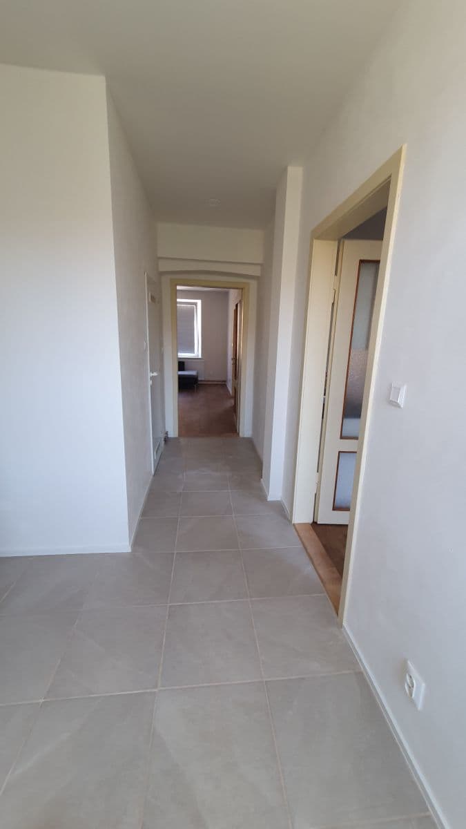 Prenájom bytu 2-izbový 70 m², Vrchlického, Plzeň, Plzeňský kraj Prenájom bytu 2-izbový 70 m², Vrchlického, Plzeň, Plzeňský kraj