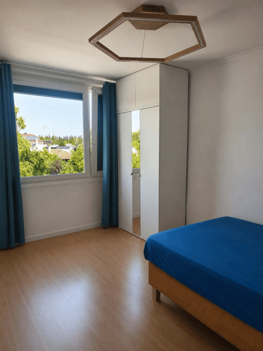 Prenájom bytu 4-izbový 100 m², Chalabalova, Praha, Praha Prenájom bytu 4-izbový 100 m², Chalabalova, Praha, Praha
