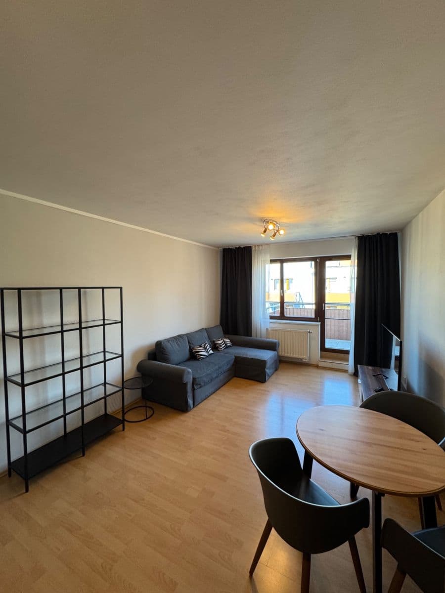 Prenájom bytu 2-izbový 54 m², Vladycká, Praha, Praha Prenájom bytu 2-izbový 54 m², Vladycká, Praha, Praha