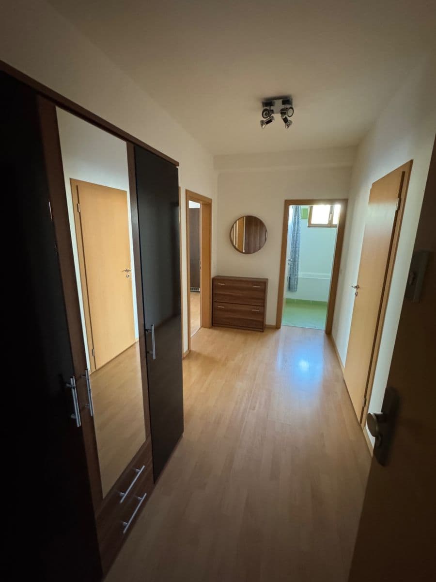 Prenájom bytu 2-izbový 54 m², Vladycká, Praha, Praha Prenájom bytu 2-izbový 54 m², Vladycká, Praha, Praha