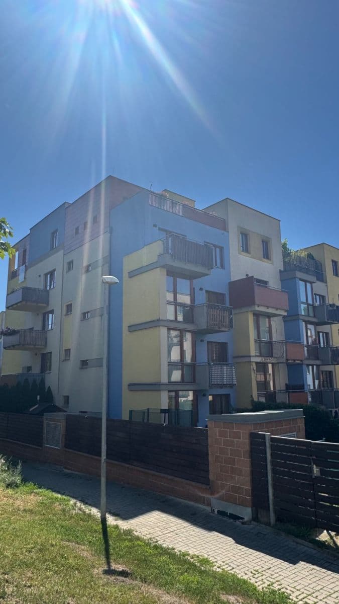 Prenájom bytu 2-izbový 54 m², Vladycká, Praha, Praha Prenájom bytu 2-izbový 54 m², Vladycká, Praha, Praha
