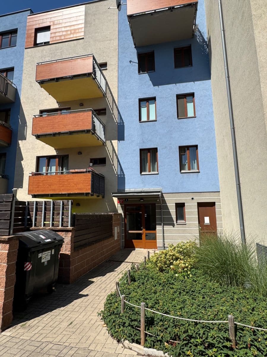 Prenájom bytu 2-izbový 54 m², Vladycká, Praha, Praha Prenájom bytu 2-izbový 54 m², Vladycká, Praha, Praha