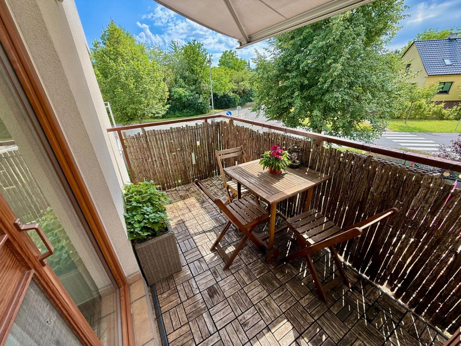 Predaj bytu 3-izbový 110 m², Lomená, Zbuzany, Středočeský kraj Predaj bytu 3-izbový 110 m², Lomená, Zbuzany, Středočeský kraj