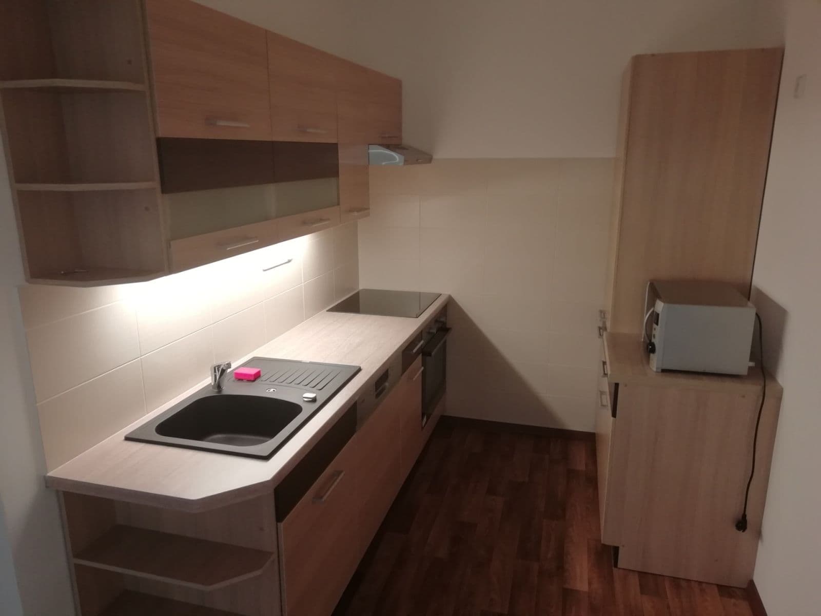 Prenájom bytu 2-izbový 42 m², Boloňská, Praha, Praha Prenájom bytu 2-izbový 42 m², Boloňská, Praha, Praha