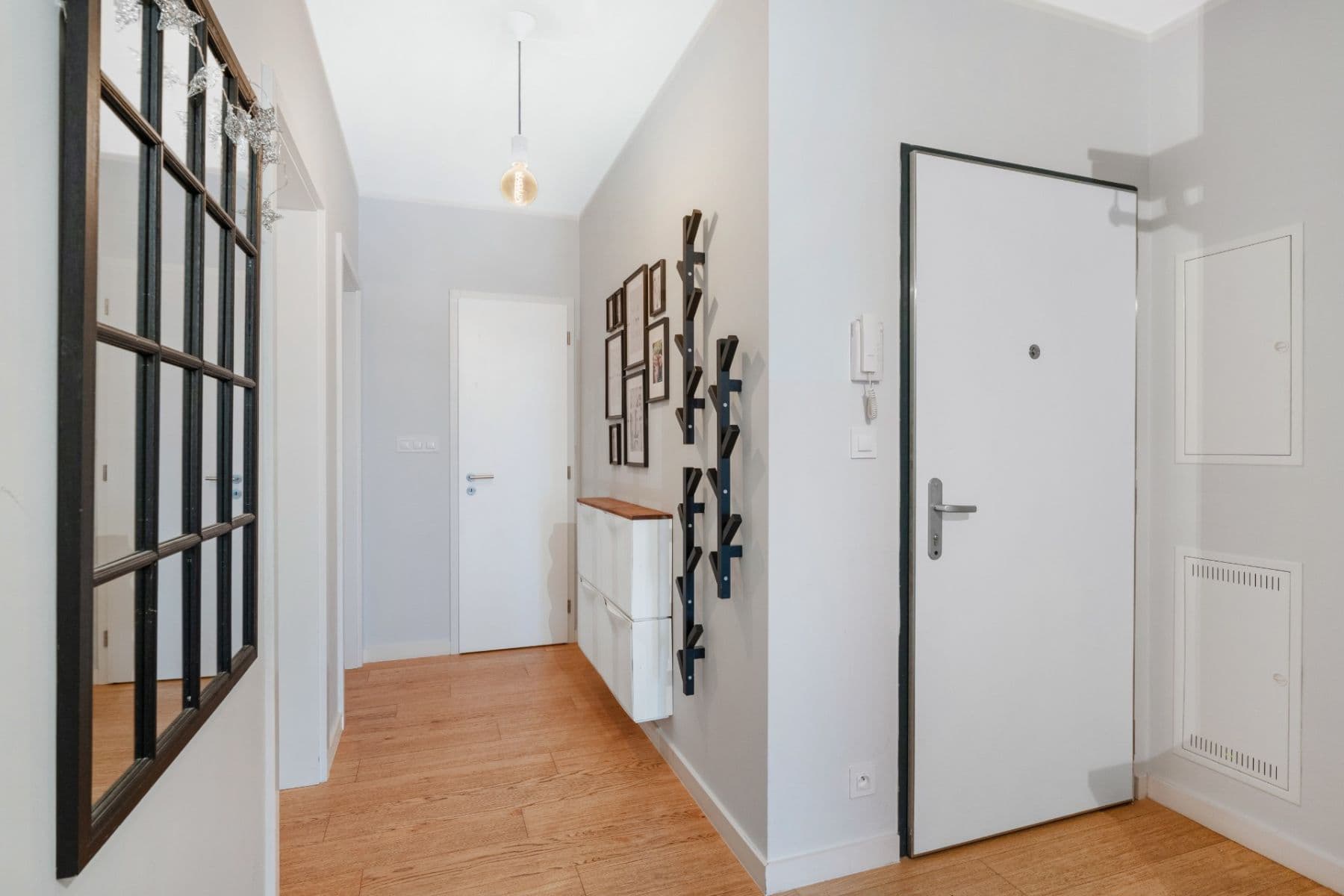 Prenájom bytu 4-izbový 98 m², Kačírkova, Praha, Praha Prenájom bytu 4-izbový 98 m², Kačírkova, Praha, Praha