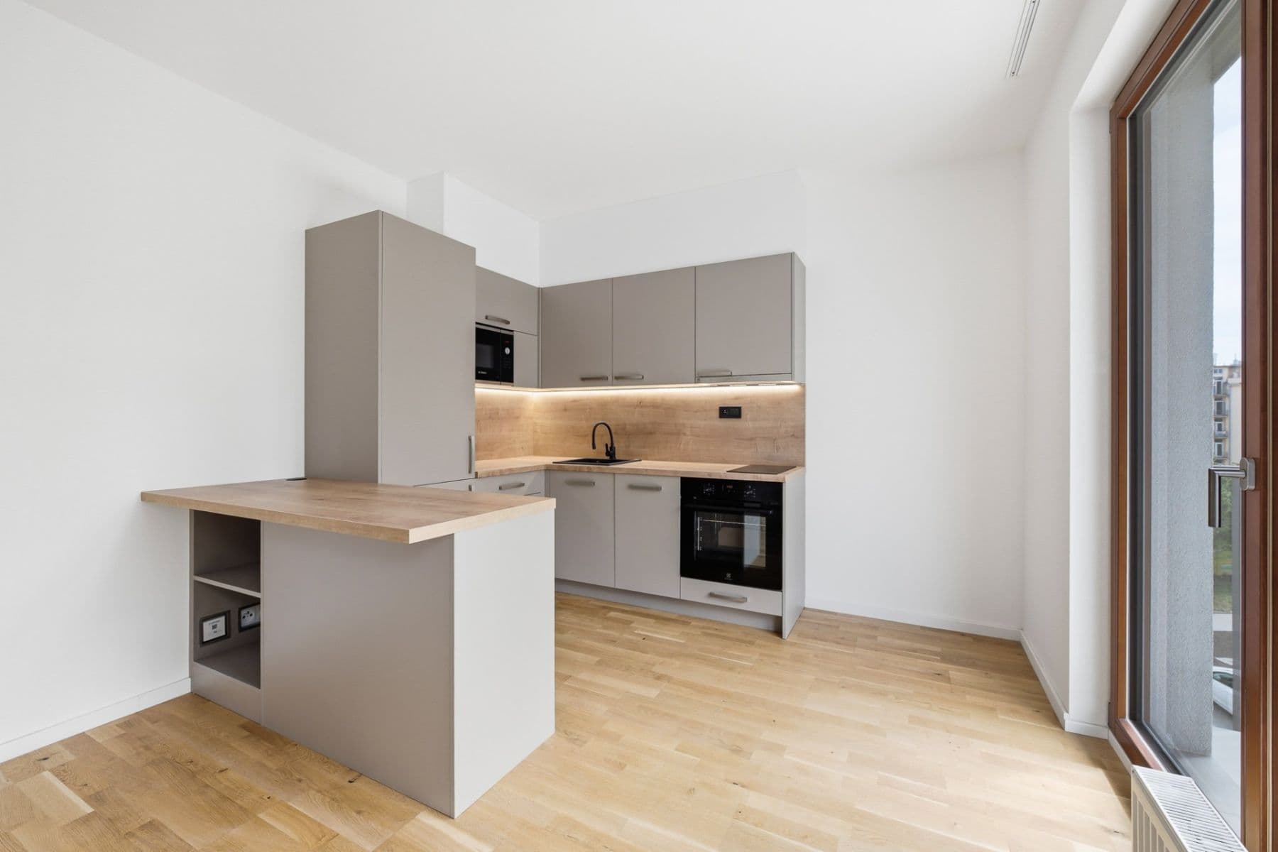 Prenájom bytu 1-izbový 34 m², Maroldova, Praha, Praha Prenájom bytu 1-izbový 34 m², Maroldova, Praha, Praha