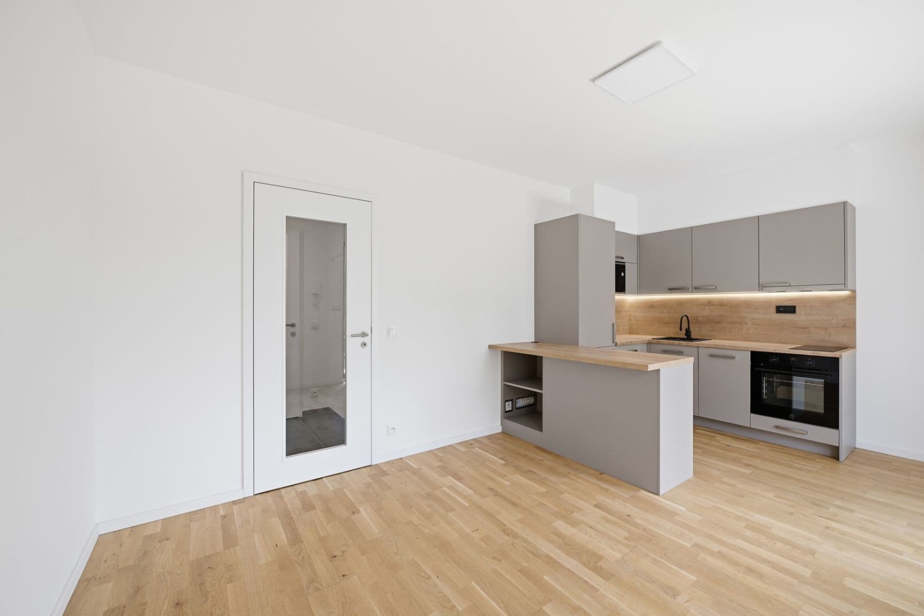 Prenájom bytu 1-izbový 34 m², Maroldova, Praha, Praha Prenájom bytu 1-izbový 34 m², Maroldova, Praha, Praha