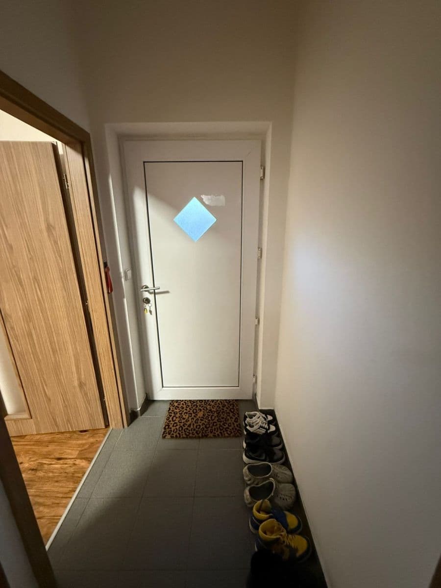 Prenájom bytu 1-izbový 25 m², Palackého, Holešov, Zlínský kraj Prenájom bytu 1-izbový 25 m², Palackého, Holešov, Zlínský kraj