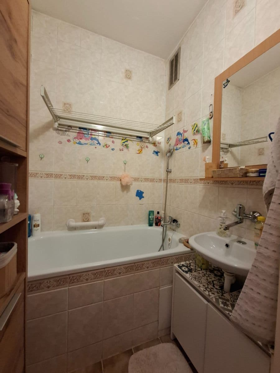 Predaj bytu 3-izbový 61 m², Emila Holuba, Havířov, Moravskoslezský kraj Predaj bytu 3-izbový 61 m², Emila Holuba, Havířov, Moravskoslezský kraj