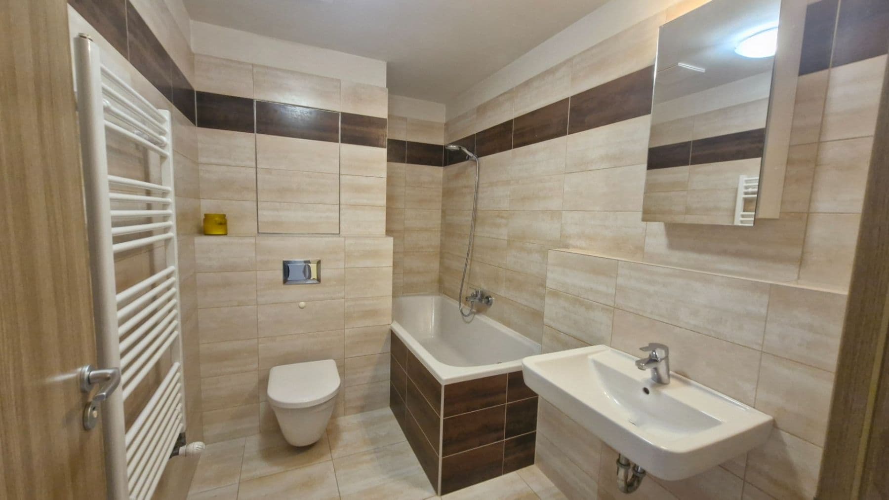 Prenájom bytu 2-izbový 49 m², Jindřicha Bubeníčka, Praha, Praha Prenájom bytu 2-izbový 49 m², Jindřicha Bubeníčka, Praha, Praha