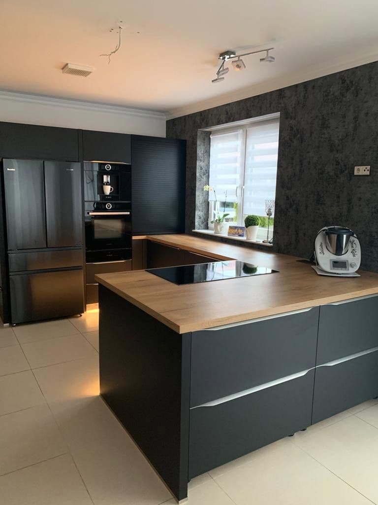 Predaj domu 367 m², pozemok 950 m², Hiddenhausen, Severné Porýnie - Westfálsko Predaj domu 367 m², pozemok 950 m², Hiddenhausen, Severné Porýnie - Westfálsko