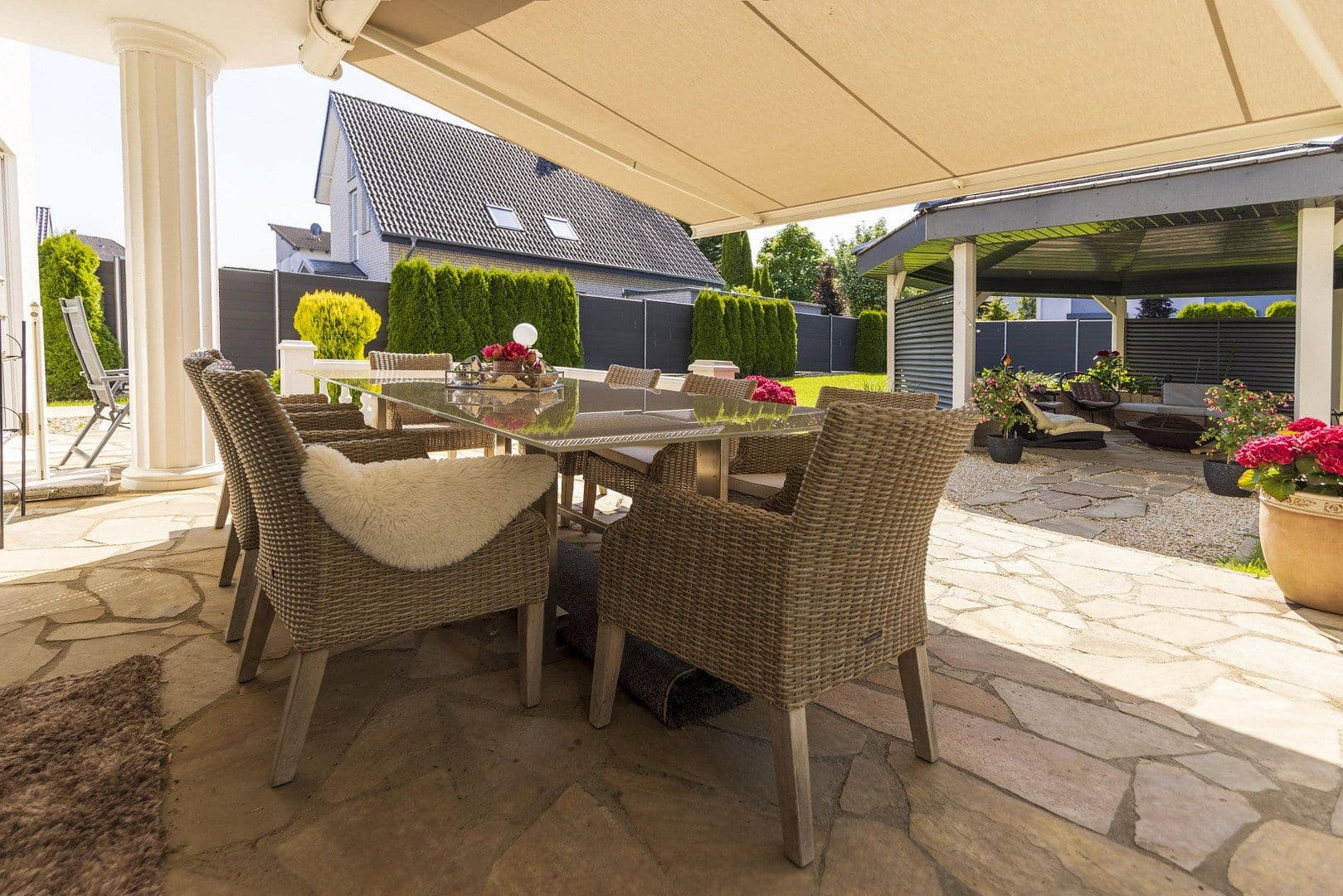 Predaj domu 367 m², pozemok 950 m², Hiddenhausen, Severné Porýnie - Westfálsko Predaj domu 367 m², pozemok 950 m², Hiddenhausen, Severné Porýnie - Westfálsko