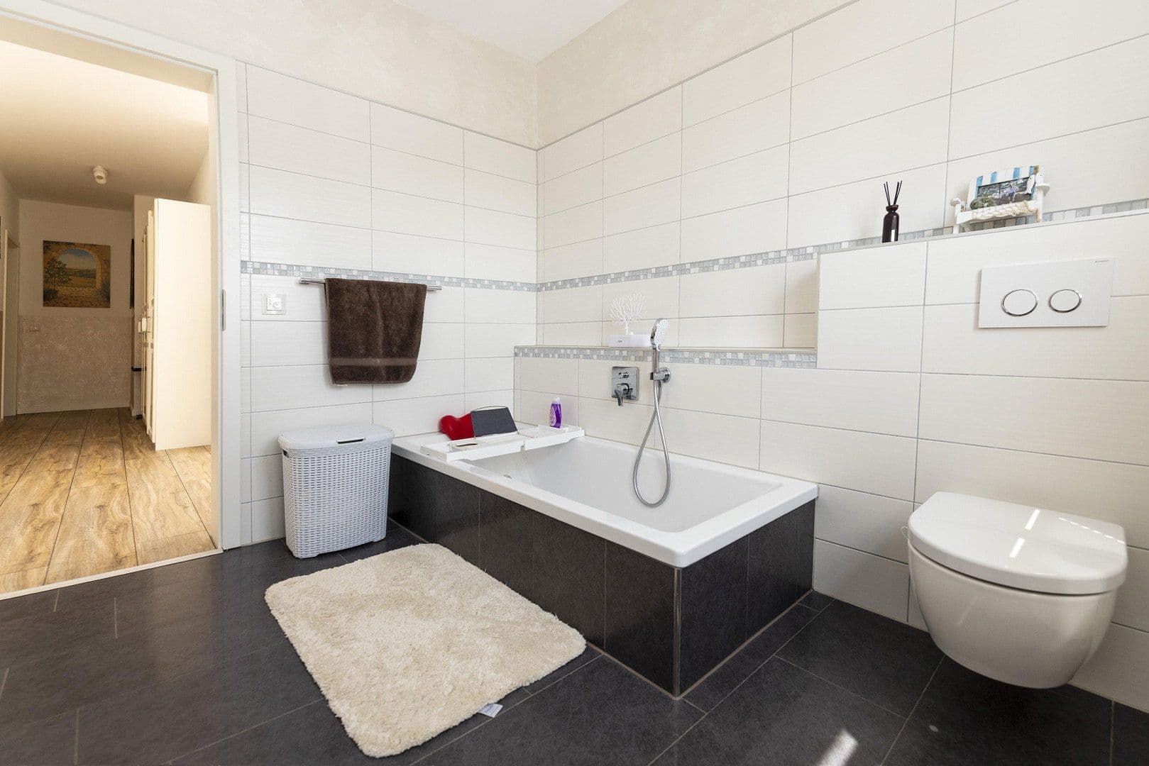 Predaj domu 367 m², pozemok 950 m², Hiddenhausen, Severné Porýnie - Westfálsko Predaj domu 367 m², pozemok 950 m², Hiddenhausen, Severné Porýnie - Westfálsko
