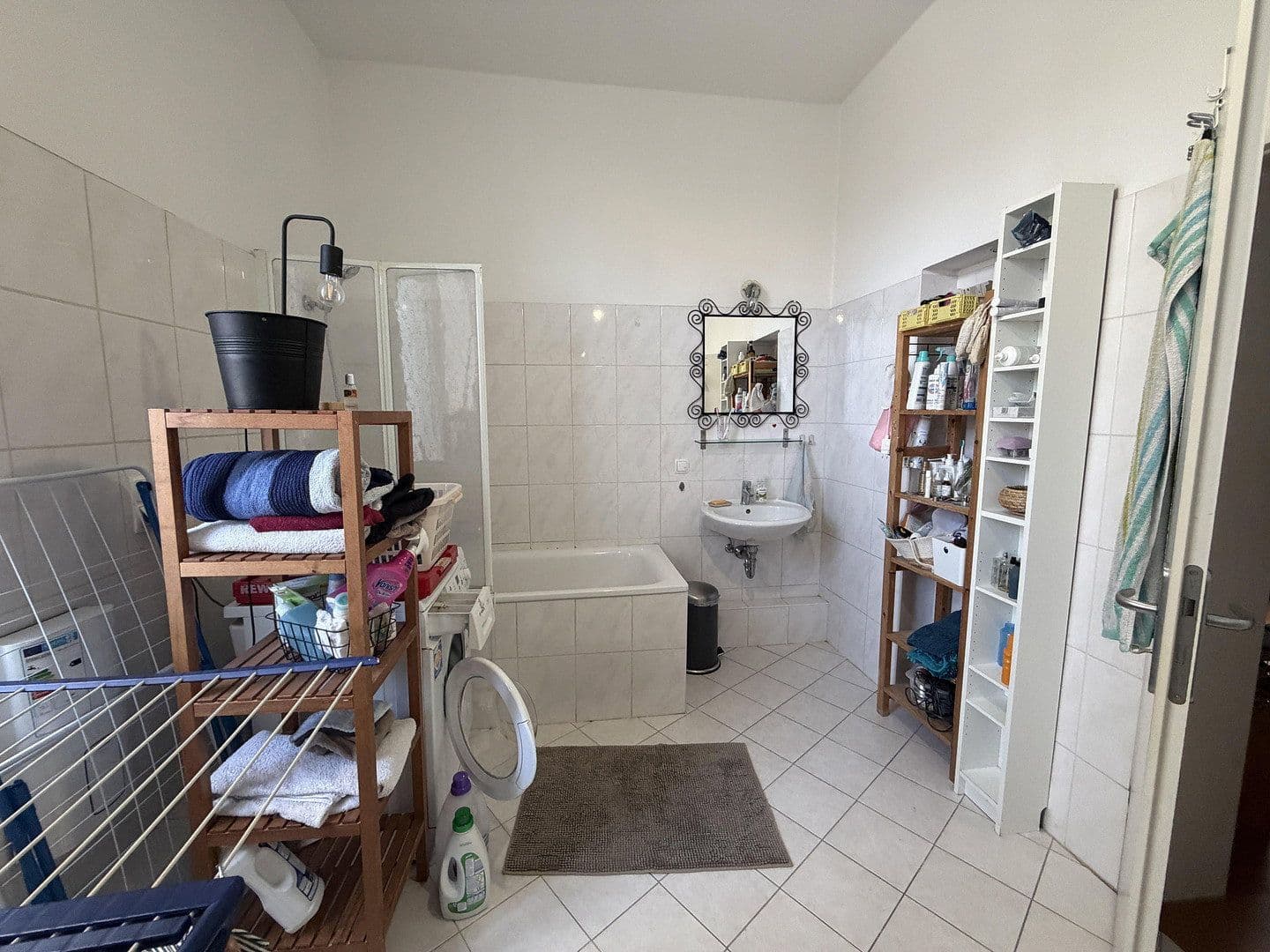 Prenájom bytu 3-izbový 98 m², Eckenheimer Landstraße 103, Frankfurt am Main, Hesensko Prenájom bytu 3-izbový 98 m², Eckenheimer Landstraße 103, Frankfurt am Main, Hesensko