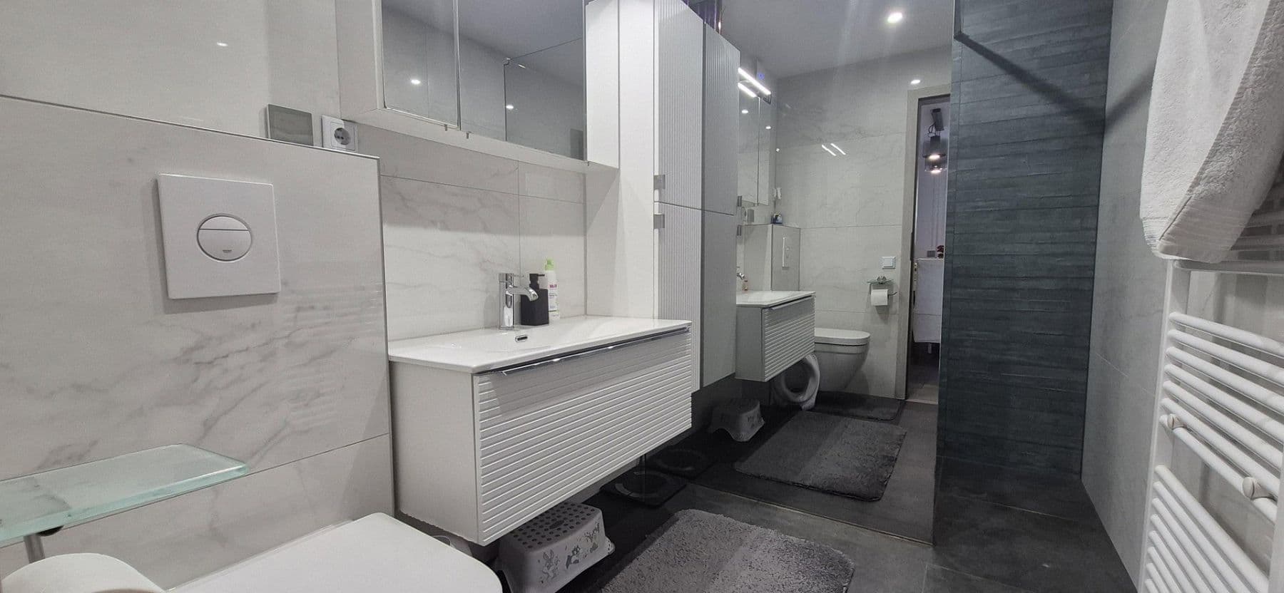 Predaj bytu 4-izbový 105 m², Mühlacker, Bádensko-Wurttembersko Predaj bytu 4-izbový 105 m², Mühlacker, Bádensko-Wurttembersko