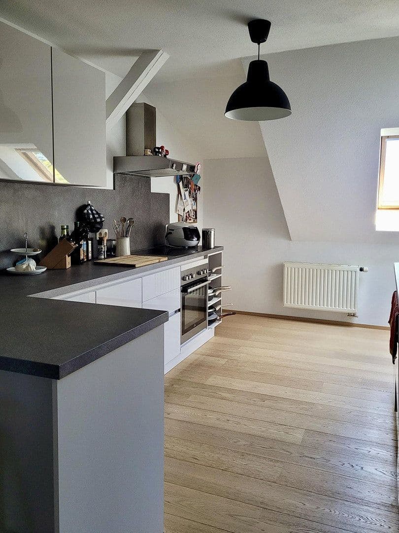 Prenájom bytu 2-izbový 66 m², Weststraße 62, Chemnitz, Sasko Prenájom bytu 2-izbový 66 m², Weststraße 62, Chemnitz, Sasko