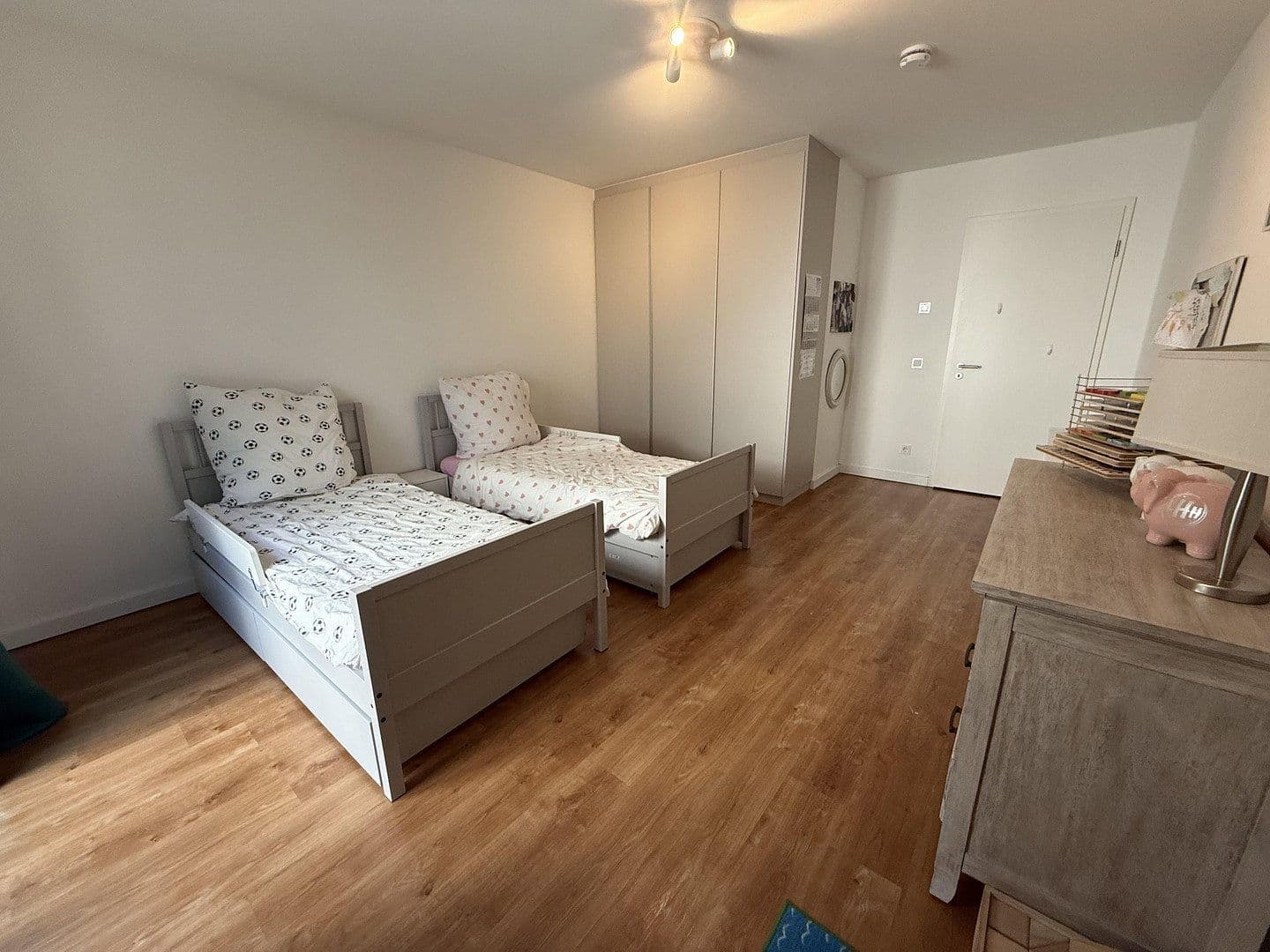 Prenájom bytu 4-izbový 149 m², Uhlenhorster Weg 31A, Hamburg, Hamburg Prenájom bytu 4-izbový 149 m², Uhlenhorster Weg 31A, Hamburg, Hamburg