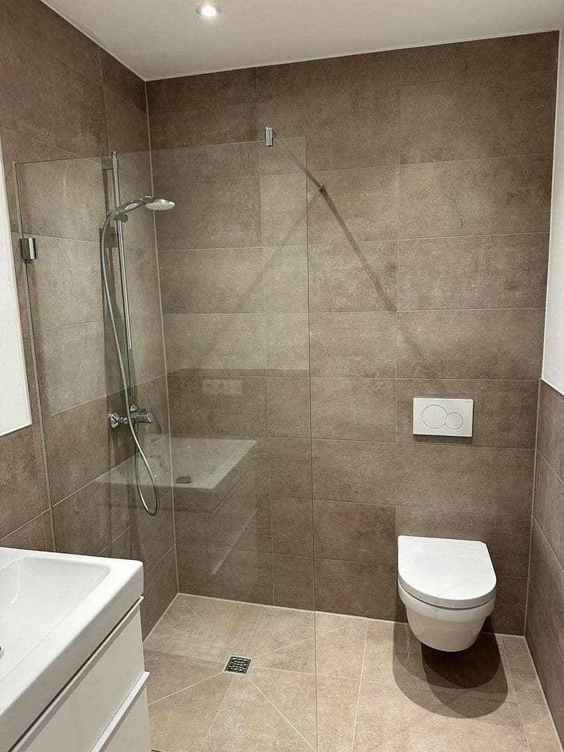 Prenájom bytu 2-izbový 58 m², Kirchstraße 5, Köln, Severné Porýnie - Westfálsko Prenájom bytu 2-izbový 58 m², Kirchstraße 5, Köln, Severné Porýnie - Westfálsko