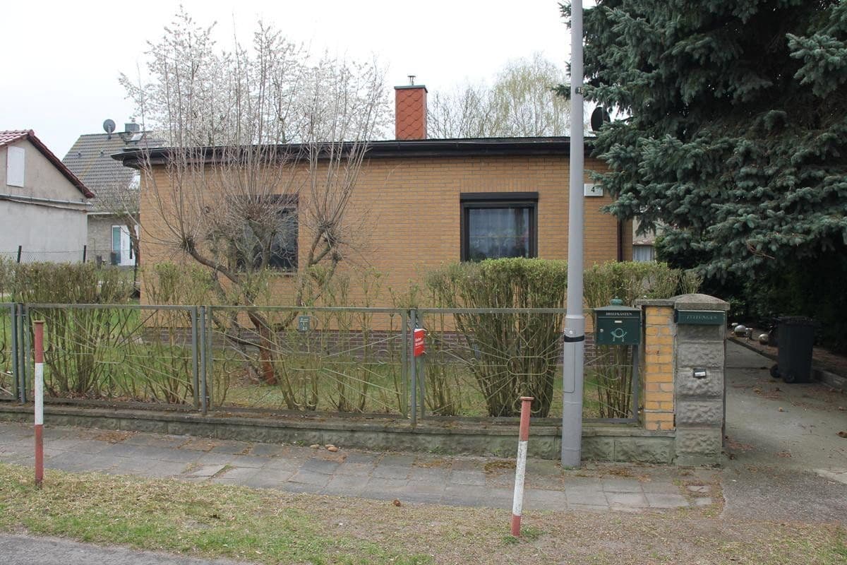 Predaj domu 63 m², pozemok 935 m², Berlin, Berlín Predaj domu 63 m², pozemok 935 m², Berlin, Berlín