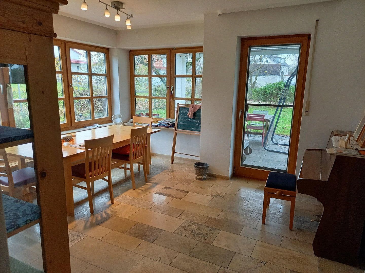 Prenájom domu 240 m², pozemok 800 m², Hinter den Gärten 7, Wertingen, Bavorsko Prenájom domu 240 m², pozemok 800 m², Hinter den Gärten 7, Wertingen, Bavorsko