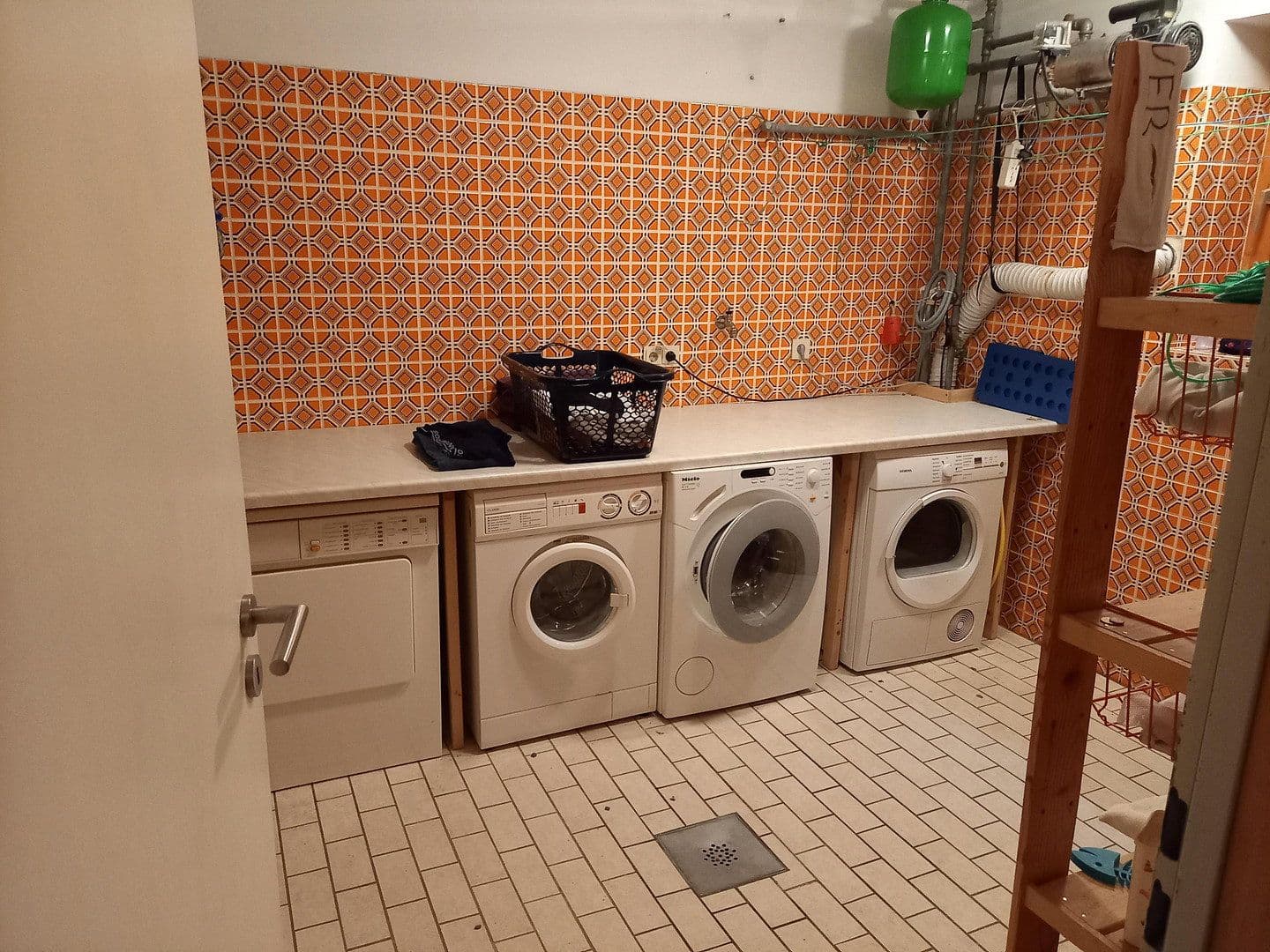 Prenájom domu 240 m², pozemok 800 m², Hinter den Gärten 7, Wertingen, Bavorsko Prenájom domu 240 m², pozemok 800 m², Hinter den Gärten 7, Wertingen, Bavorsko