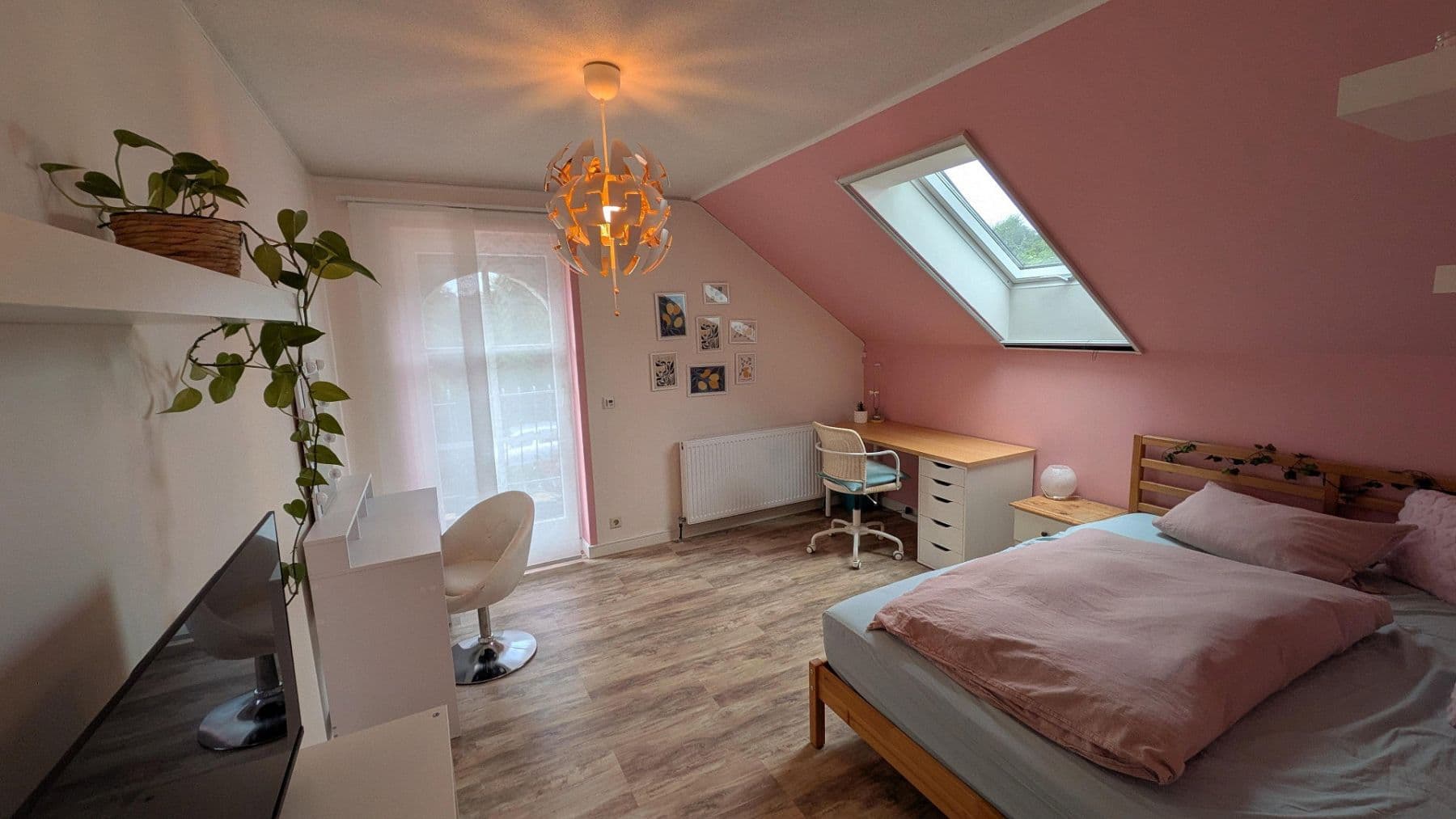 Predaj domu 207 m², pozemok 1.091 m², Chemnitz, Sasko Predaj domu 207 m², pozemok 1.091 m², Chemnitz, Sasko
