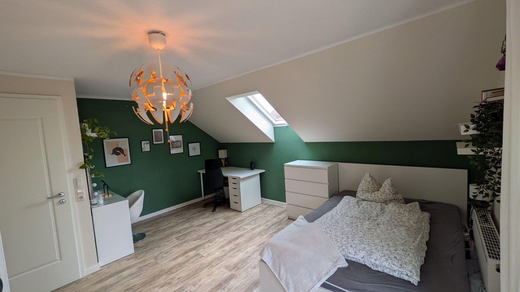 Predaj domu 207 m², pozemok 1.091 m², Chemnitz, Sasko Predaj domu 207 m², pozemok 1.091 m², Chemnitz, Sasko
