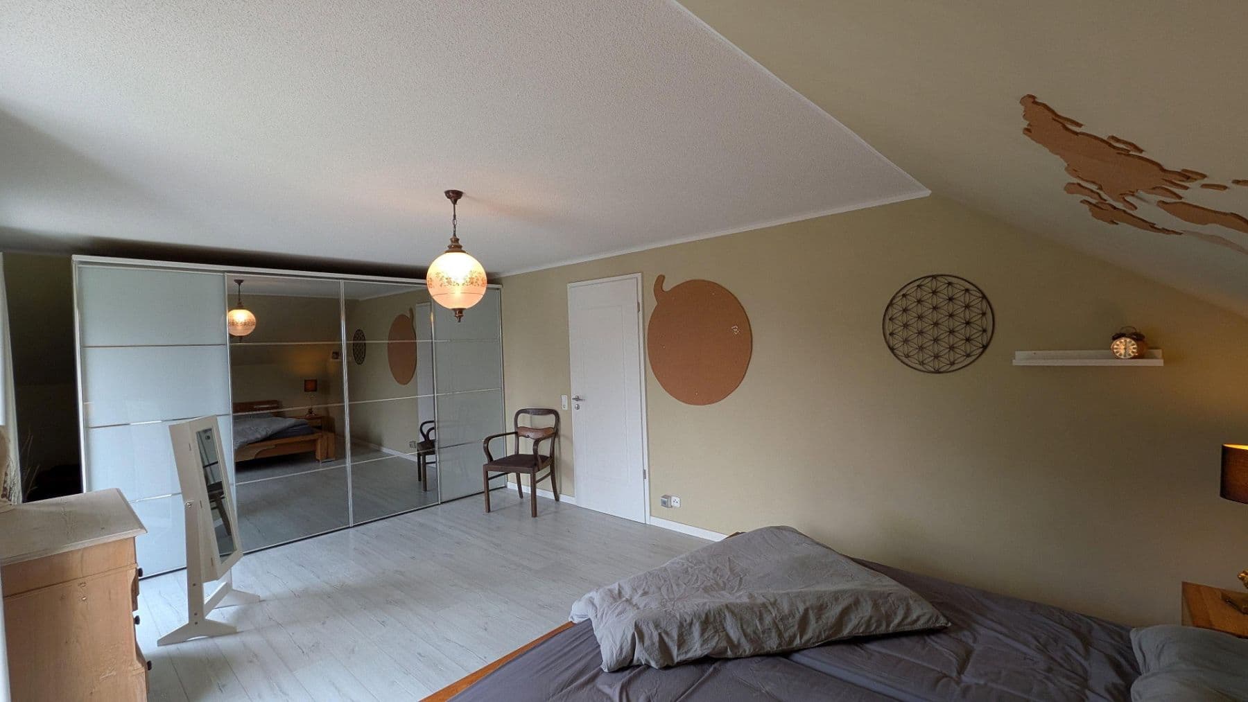 Predaj domu 207 m², pozemok 1.091 m², Chemnitz, Sasko Predaj domu 207 m², pozemok 1.091 m², Chemnitz, Sasko