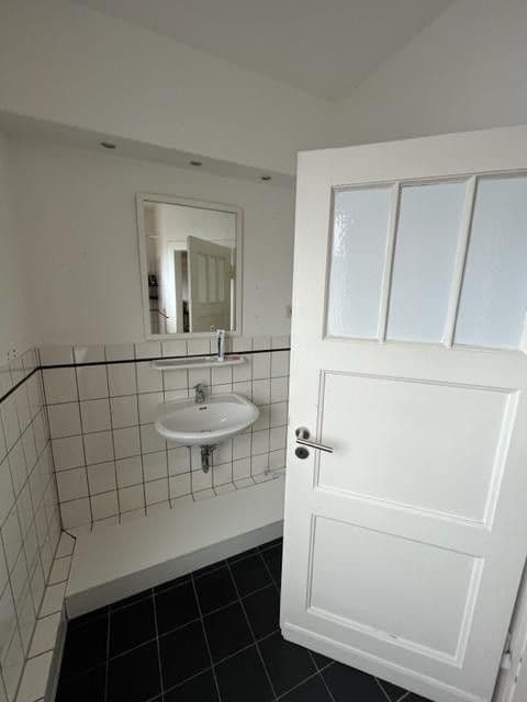 Prenájom bytu 2-izbový 55 m², Seidenstraße 36, Krefeld, Severné Porýnie - Westfálsko Prenájom bytu 2-izbový 55 m², Seidenstraße 36, Krefeld, Severné Porýnie - Westfálsko
