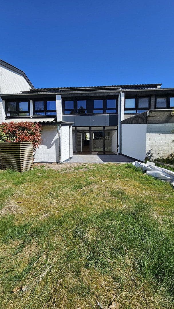 Prenájom domu 105 m², pozemok 140 m², Delmenhorst, Dolné Sasko Prenájom domu 105 m², pozemok 140 m², Delmenhorst, Dolné Sasko