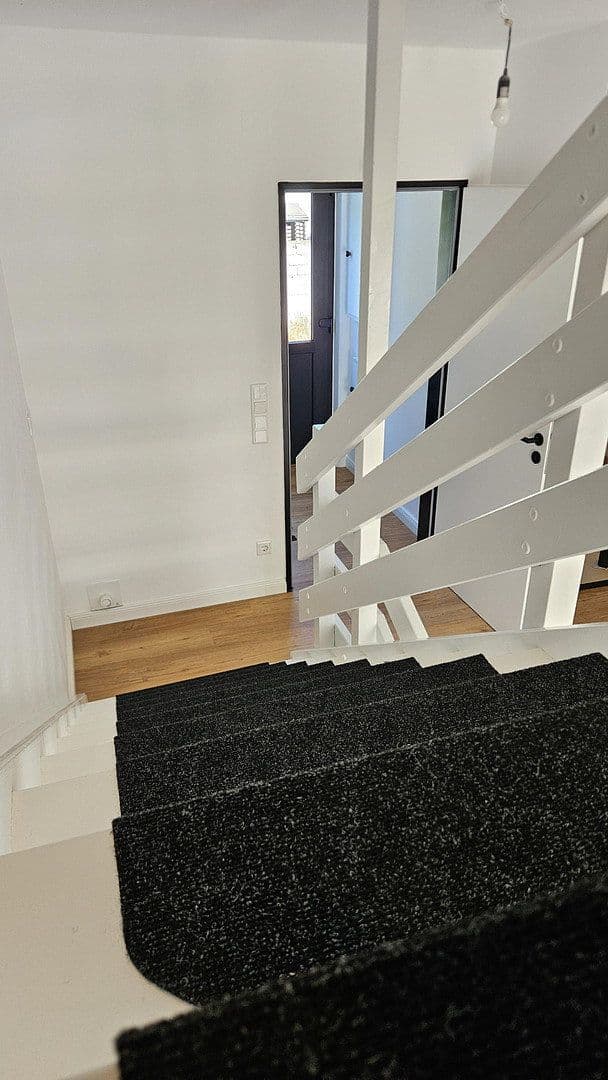 Prenájom domu 105 m², pozemok 140 m², Delmenhorst, Dolné Sasko Prenájom domu 105 m², pozemok 140 m², Delmenhorst, Dolné Sasko