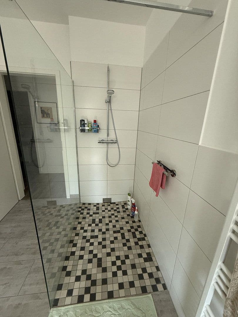 Predaj bytu 3-izbový 127 m², Berlin, Berlín Predaj bytu 3-izbový 127 m², Berlin, Berlín