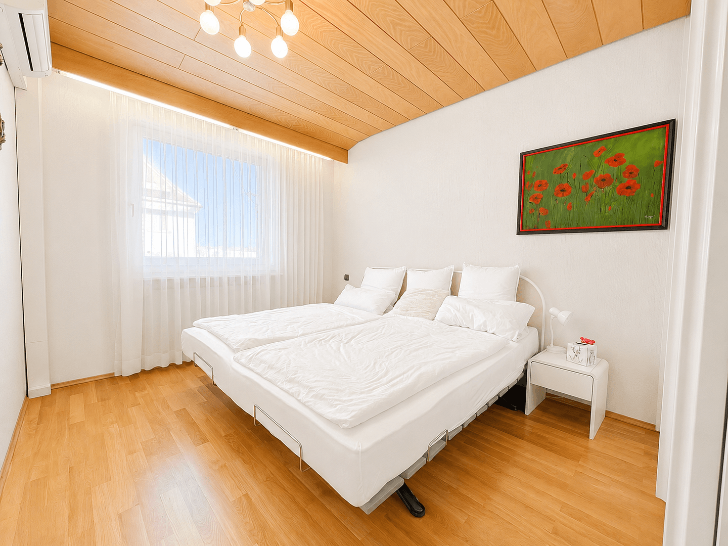 Predaj domu 300 m², pozemok 1.170 m², Mandelring 250, Neustadt, Porýnie-Falcko Predaj domu 300 m², pozemok 1.170 m², Mandelring 250, Neustadt, Porýnie-Falcko