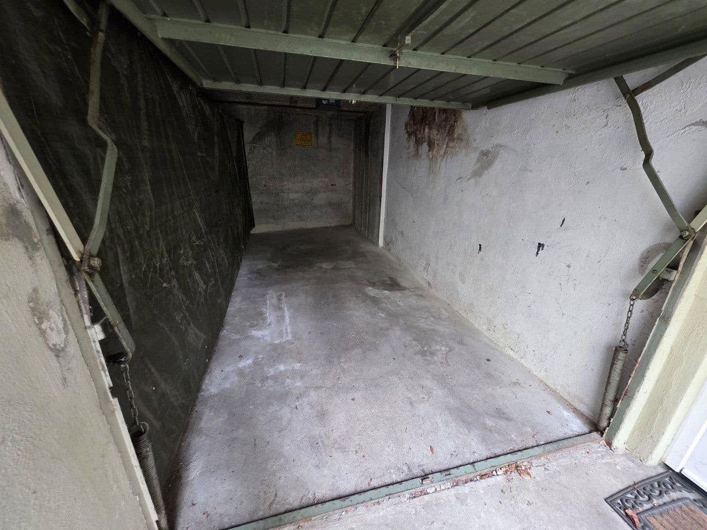 Predaj garáže, Forststr. 160 B, Stuttgart, Bádensko-Wurttembersko Predaj garáže, Forststr. 160 B, Stuttgart, Bádensko-Wurttembersko