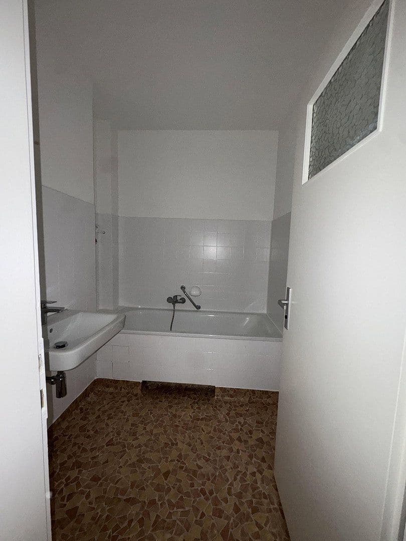 Prenájom bytu 3-izbový 80 m², Lenaustraße 24, Mannheim, Bádensko-Wurttembersko Prenájom bytu 3-izbový 80 m², Lenaustraße 24, Mannheim, Bádensko-Wurttembersko