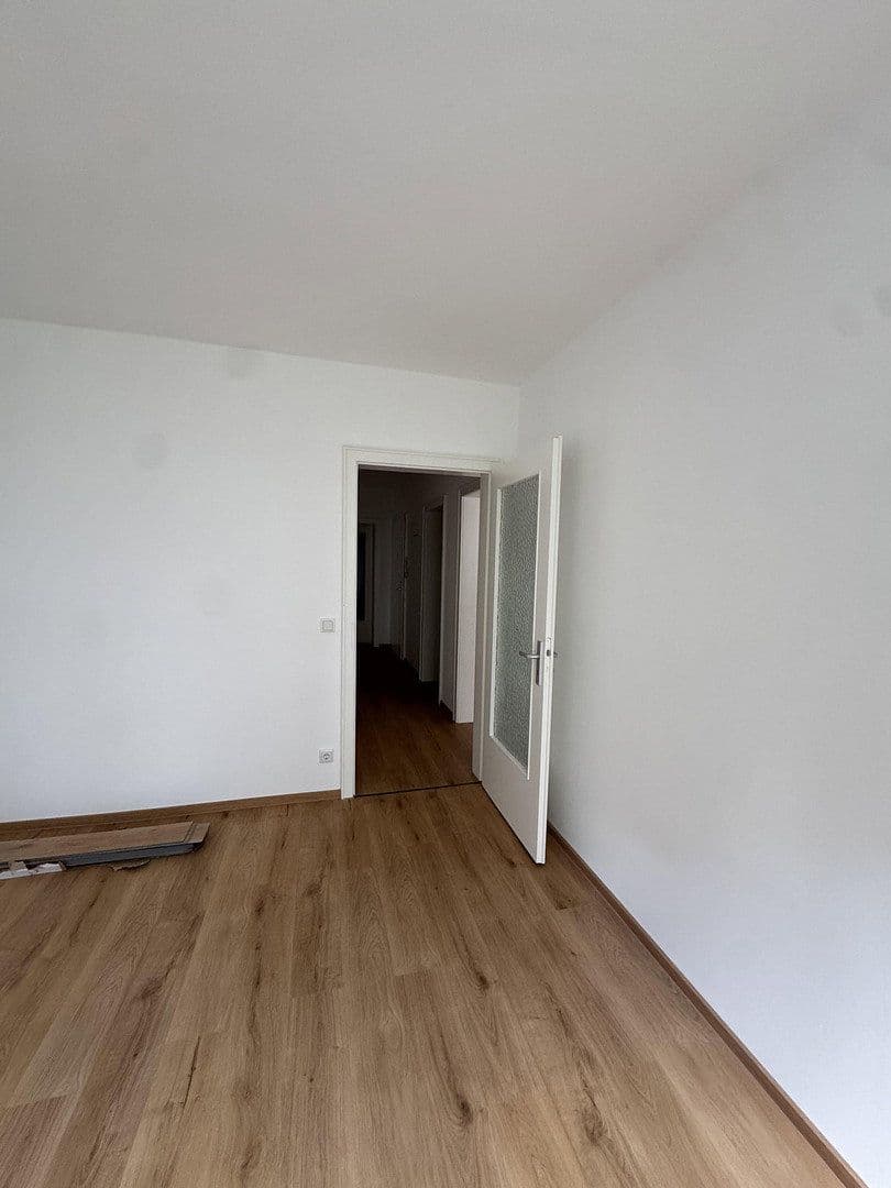 Prenájom bytu 3-izbový 80 m², Lenaustraße 24, Mannheim, Bádensko-Wurttembersko Prenájom bytu 3-izbový 80 m², Lenaustraße 24, Mannheim, Bádensko-Wurttembersko