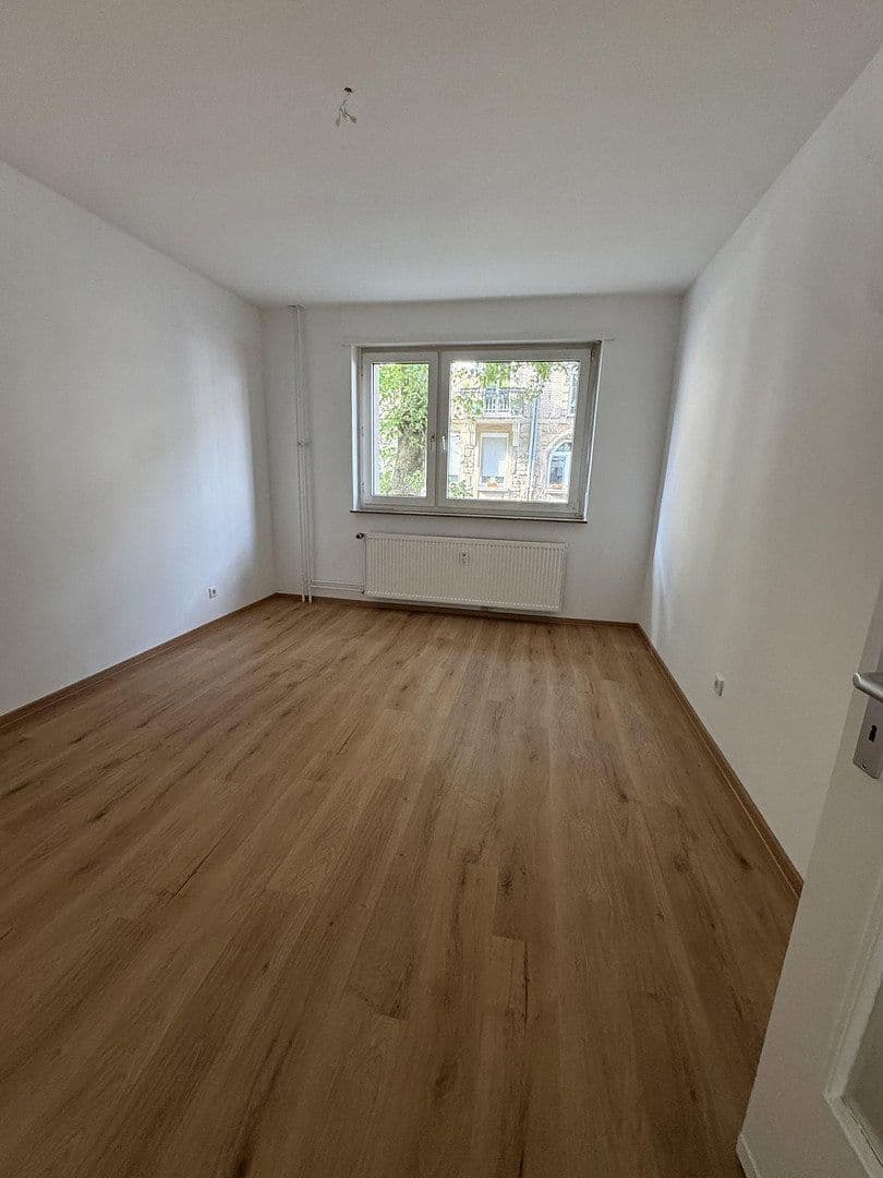 Prenájom bytu 3-izbový 80 m², Lenaustraße 24, Mannheim, Bádensko-Wurttembersko Prenájom bytu 3-izbový 80 m², Lenaustraße 24, Mannheim, Bádensko-Wurttembersko