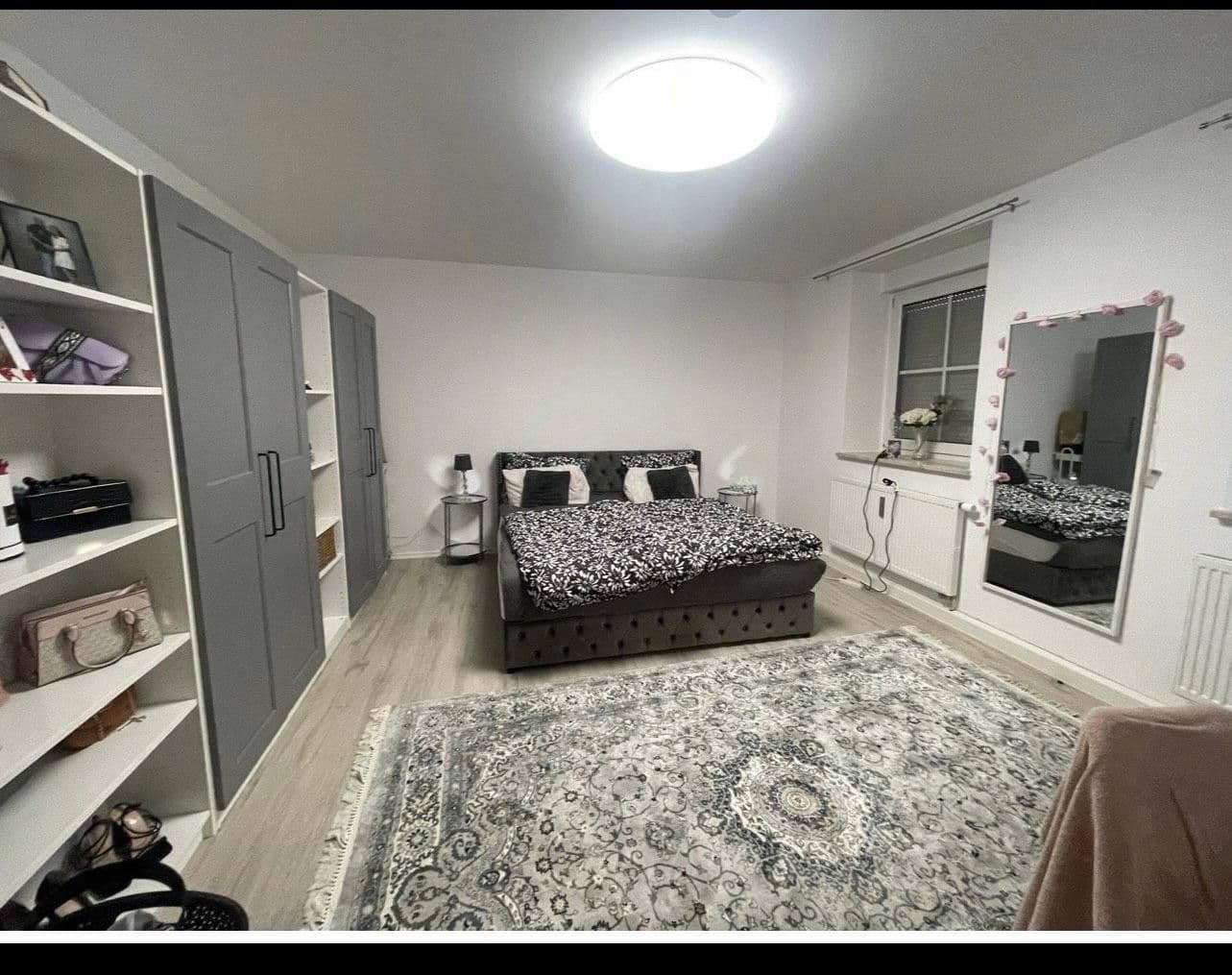 Prenájom bytu 2-izbový 63 m², Pettendorf, Bavorsko Prenájom bytu 2-izbový 63 m², Pettendorf, Bavorsko
