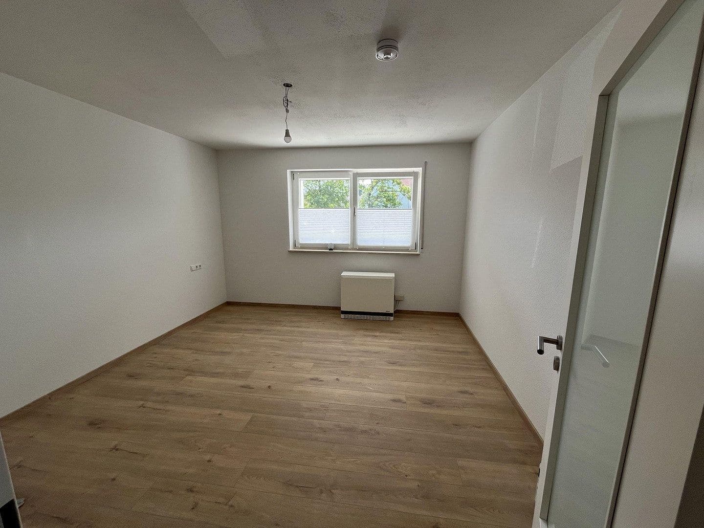 Prenájom bytu 2-izbový 65 m², Langenargen, Bádensko-Wurttembersko Prenájom bytu 2-izbový 65 m², Langenargen, Bádensko-Wurttembersko