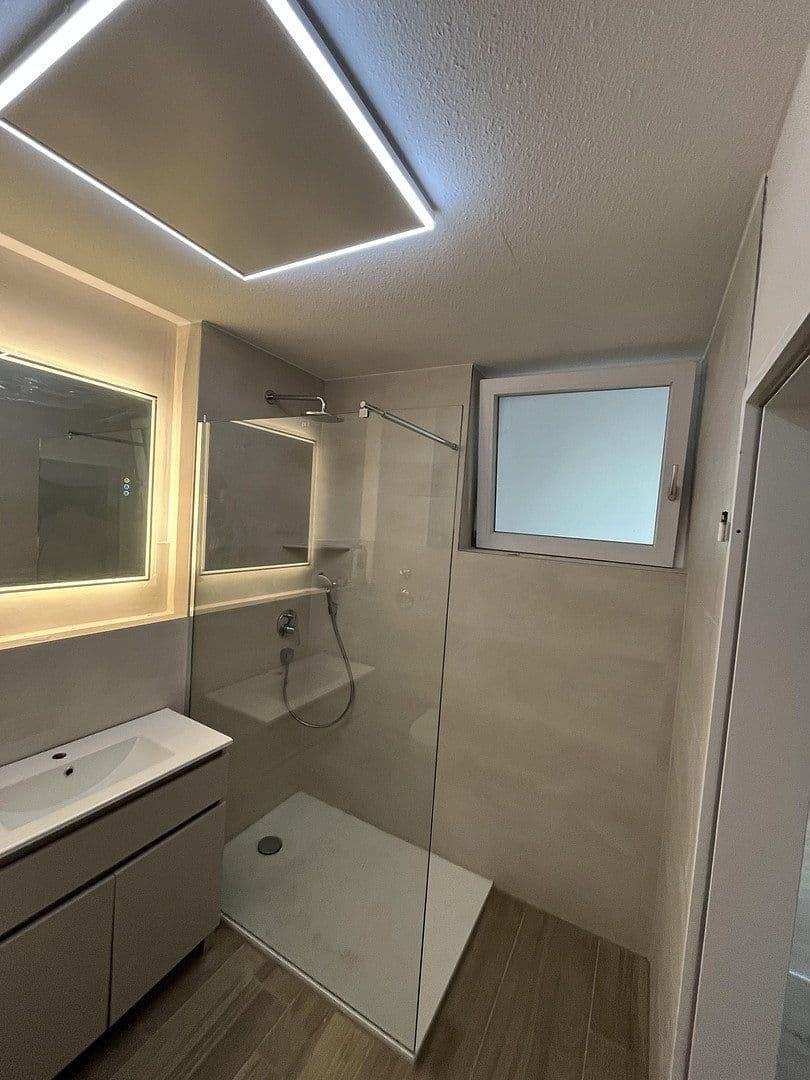 Prenájom bytu 2-izbový 65 m², Langenargen, Bádensko-Wurttembersko Prenájom bytu 2-izbový 65 m², Langenargen, Bádensko-Wurttembersko