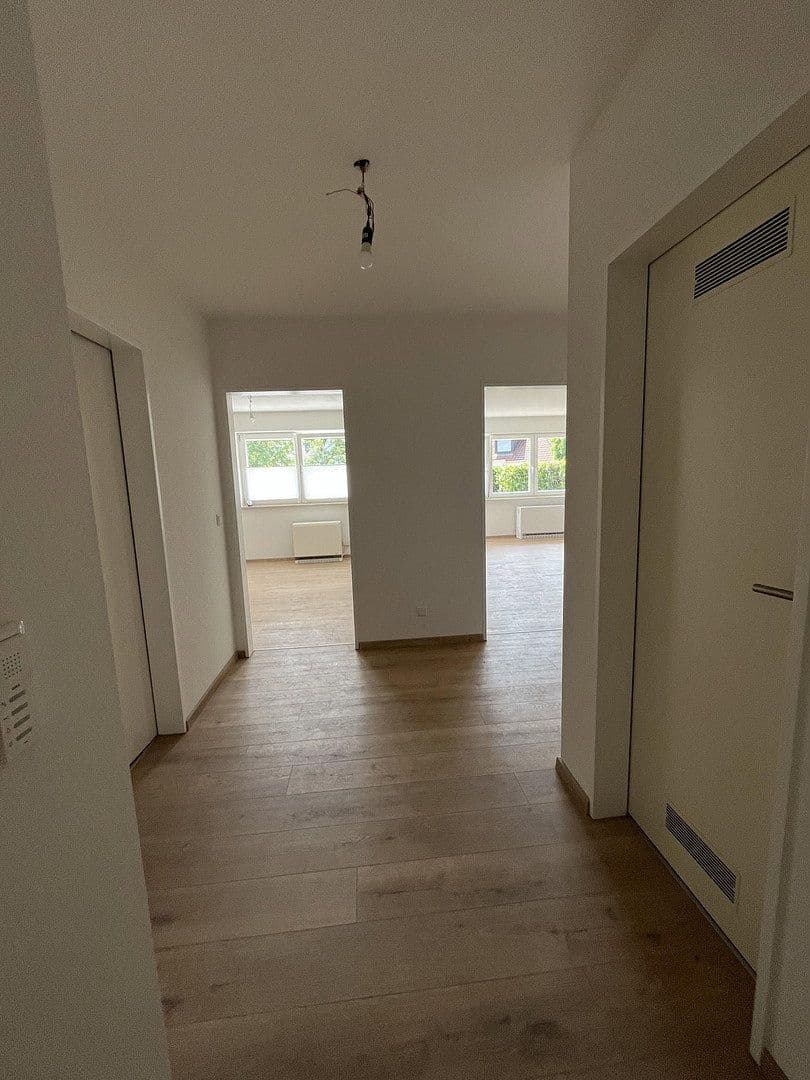 Prenájom bytu 2-izbový 65 m², Langenargen, Bádensko-Wurttembersko Prenájom bytu 2-izbový 65 m², Langenargen, Bádensko-Wurttembersko