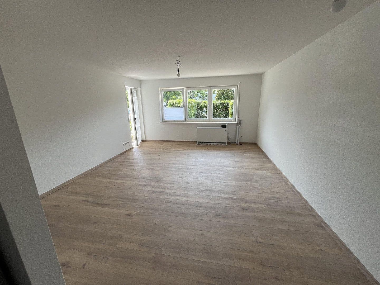 Prenájom bytu 2-izbový 65 m², Langenargen, Bádensko-Wurttembersko Prenájom bytu 2-izbový 65 m², Langenargen, Bádensko-Wurttembersko