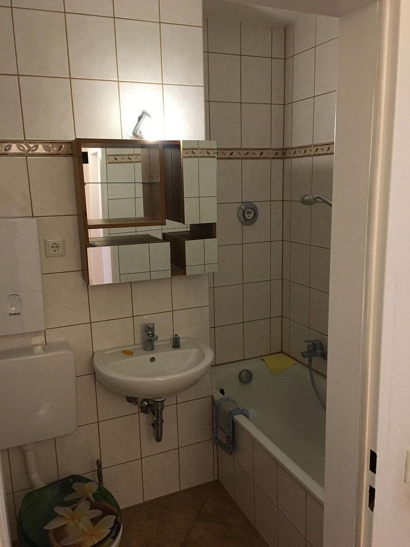 Prenájom bytu 3-izbový 64 m², Adlerstraße 42, Ratingen, Severné Porýnie - Westfálsko Prenájom bytu 3-izbový 64 m², Adlerstraße 42, Ratingen, Severné Porýnie - Westfálsko