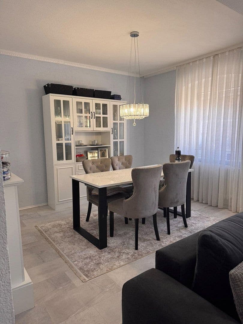 Predaj domu 119 m², pozemok 220 m², Bolanden, Porýnie-Falcko Predaj domu 119 m², pozemok 220 m², Bolanden, Porýnie-Falcko