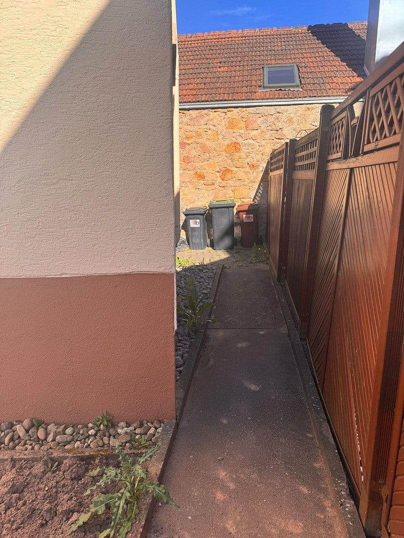 Predaj domu 119 m², pozemok 220 m², Bolanden, Porýnie-Falcko Predaj domu 119 m², pozemok 220 m², Bolanden, Porýnie-Falcko