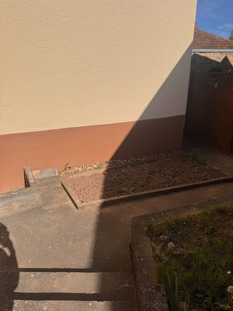 Predaj domu 119 m², pozemok 220 m², Bolanden, Porýnie-Falcko Predaj domu 119 m², pozemok 220 m², Bolanden, Porýnie-Falcko