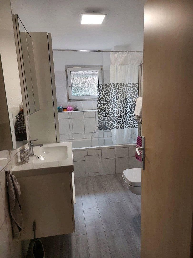 Predaj domu 119 m², pozemok 220 m², Bolanden, Porýnie-Falcko Predaj domu 119 m², pozemok 220 m², Bolanden, Porýnie-Falcko